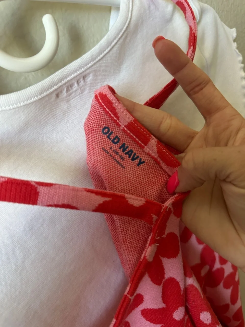 Old Navy girl’s two